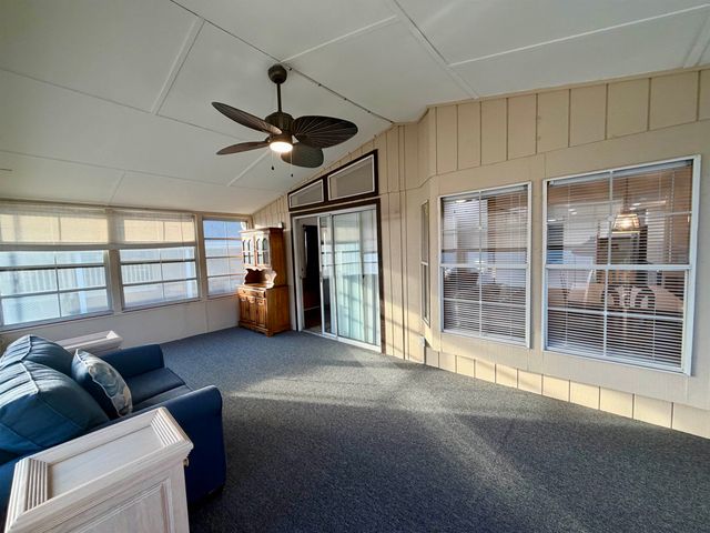 542 Oceanside Dr., Surfside Beach, SC 29575