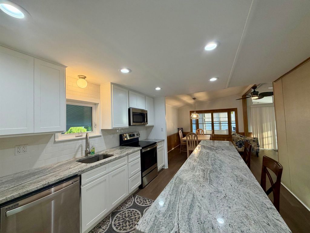 542 Oceanside Dr., Surfside Beach, SC 29575 — photo 4