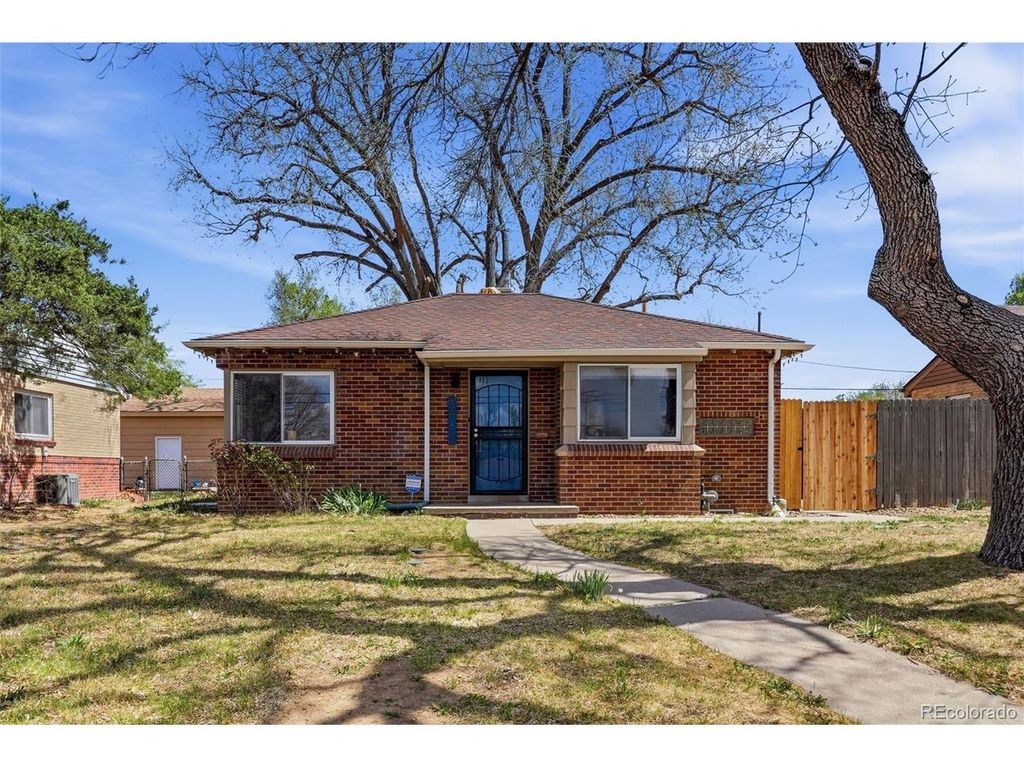 3564 Magnolia St, Denver, CO 80207