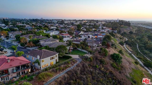 6829 Altamor Drive, Los Angeles, CA 90045