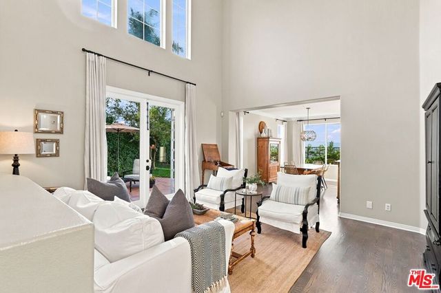 6829 Altamor Drive, Los Angeles, CA 90045