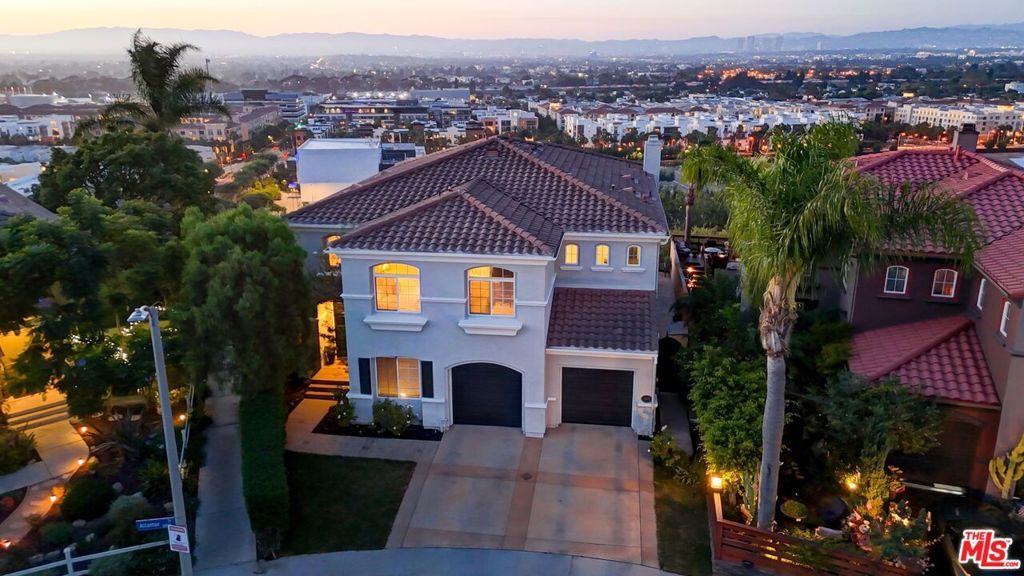 6829 Altamor Drive, Los Angeles, CA 90045