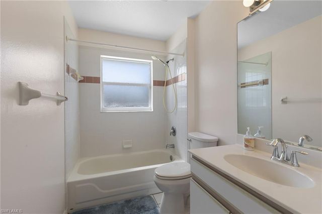 234 SW 43rd TER, Cape Coral, FL 33914