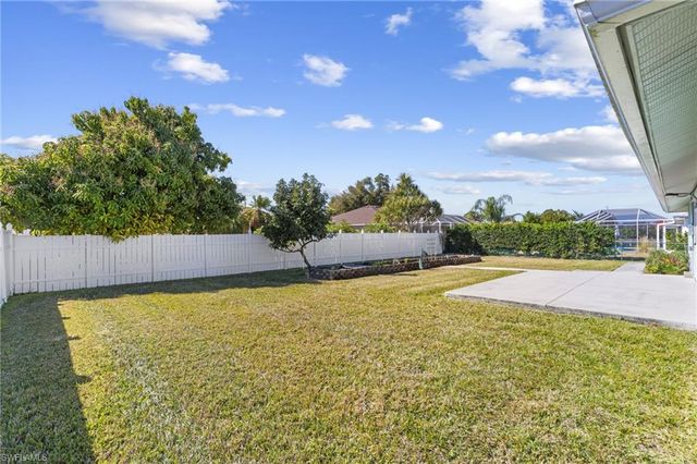 234 SW 43rd TER, Cape Coral, FL 33914