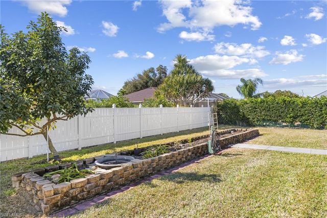 234 SW 43rd TER, Cape Coral, FL 33914