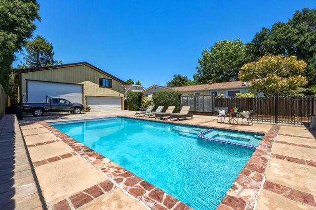 326 30th Avenue, San Mateo, CA 94403