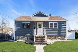 60 Watson Dr, Dover Town, NJ 07801
