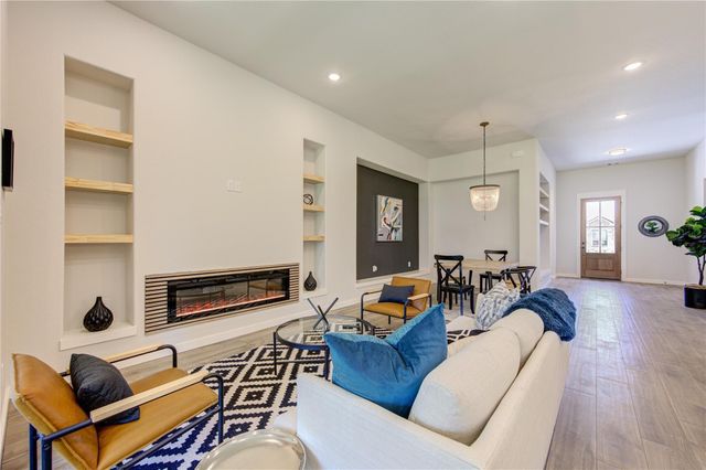 248 Blue Hill Drive, Montgomery, TX 77356