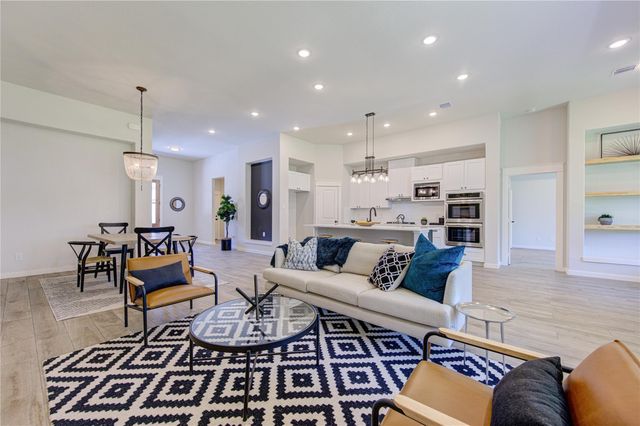 248 Blue Hill Drive, Montgomery, TX 77356