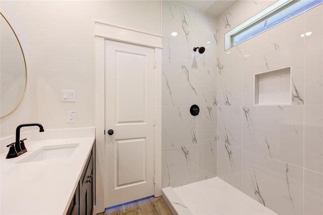 248 Blue Hill Drive, Montgomery, TX 77356
