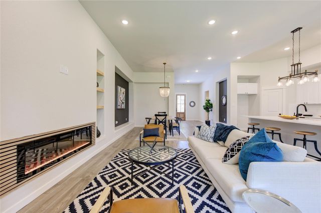 248 Blue Hill Drive, Montgomery, TX 77356