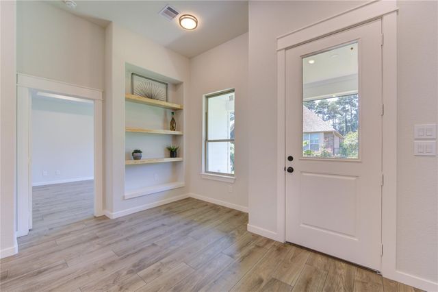 248 Blue Hill Drive, Montgomery, TX 77356