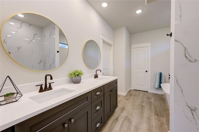 248 Blue Hill Drive, Montgomery, TX 77356