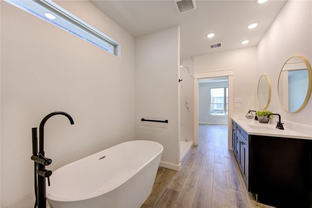 248 Blue Hill Drive, Montgomery, TX 77356