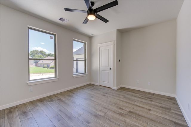 248 Blue Hill Drive, Montgomery, TX 77356