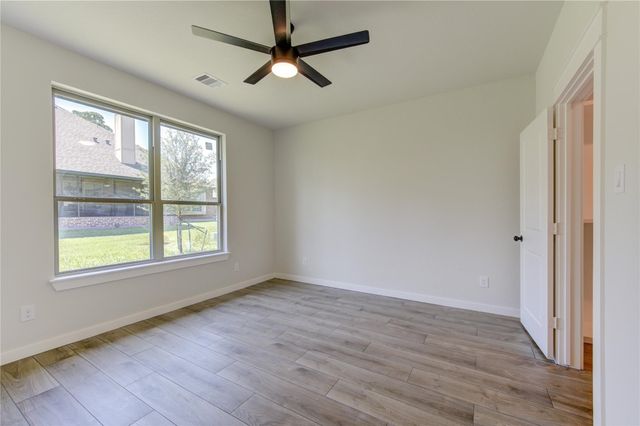 248 Blue Hill Drive, Montgomery, TX 77356