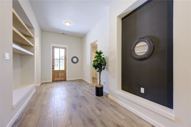 248 Blue Hill Drive, Montgomery, TX 77356