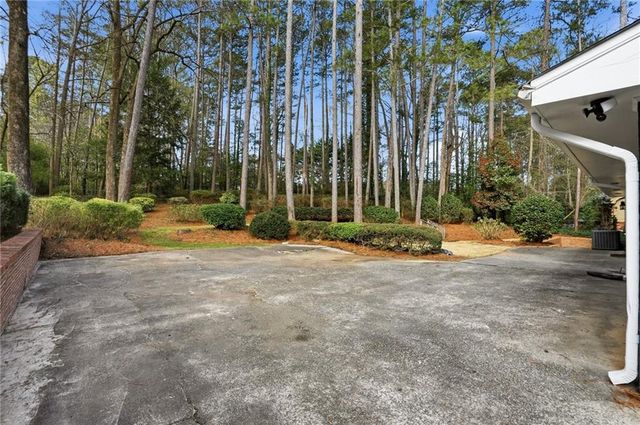 2616 Hawthorne Drive NE, Atlanta, GA 30345