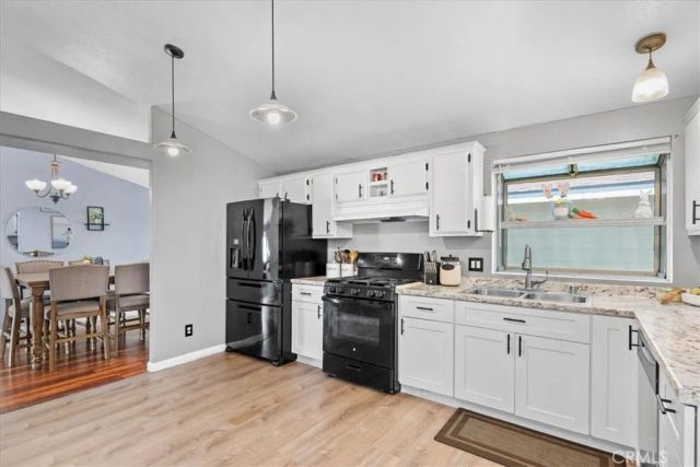 140 Pioneer Avenue West 31, Redlands, CA 92374