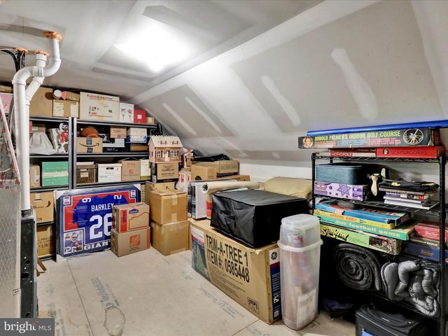 647 ALLEGIANCE DR, Lititz, PA 17543