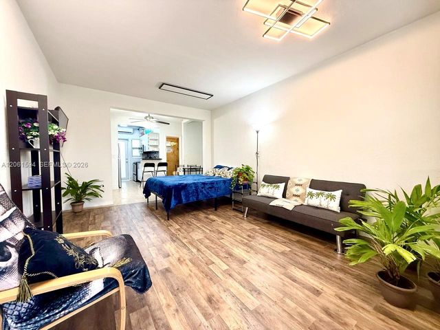 1228 Pennsylvania Ave 6, Miami Beach, FL 33139