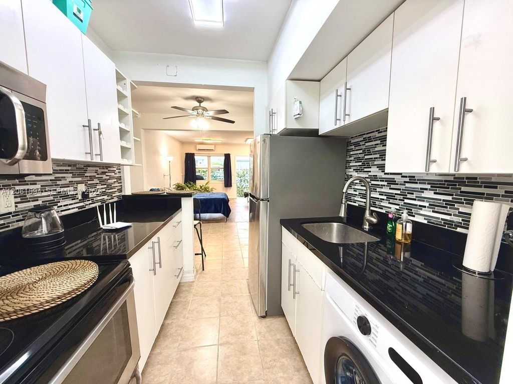 1228 Pennsylvania Ave 6, Miami Beach, FL 33139