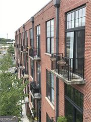 6105 Blue Stone Road 213, Sandy Springs, GA 30328