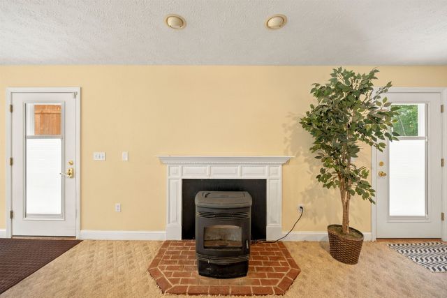 83 Ferson Road, Francestown, NH 03043