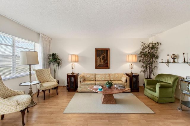 349 Capri H, Delray Beach, FL 33484