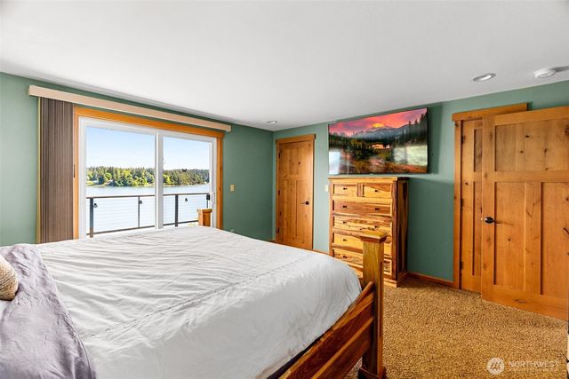 3444 Madrona Beach Road NW, Olympia, WA 98502
