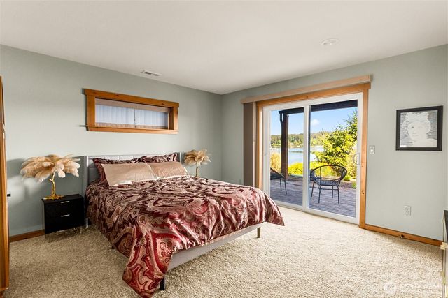 3444 Madrona Beach Road NW, Olympia, WA 98502
