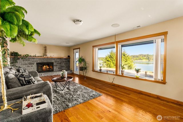 3444 Madrona Beach Road NW, Olympia, WA 98502