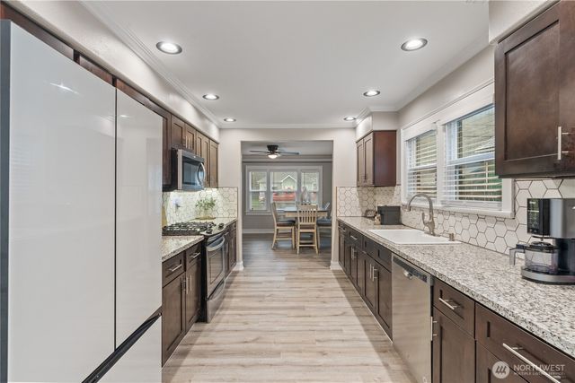 2312 Cherry Street, Hoquiam, WA 98550