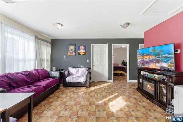 29-31 22nd Avenue, Paterson, NJ 07513