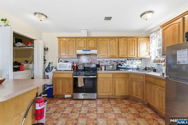 29-31 22nd Avenue, Paterson, NJ 07513