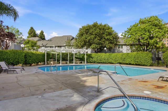 354 Shadow Run Drive, San Jose, CA 95110