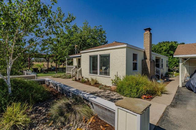 5726 Pettinger Rd, Valley Springs, CA 95252