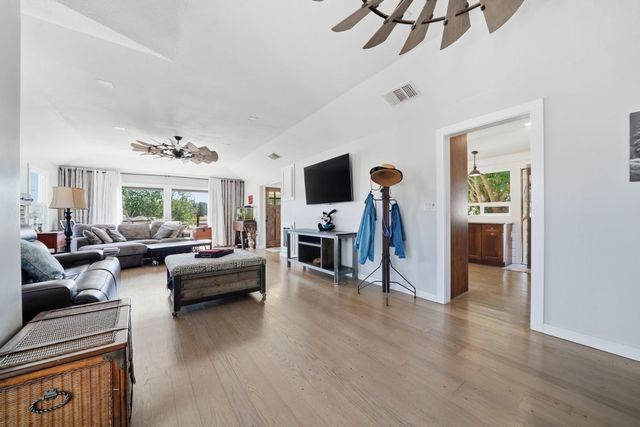 5726 Pettinger Rd, Valley Springs, CA 95252