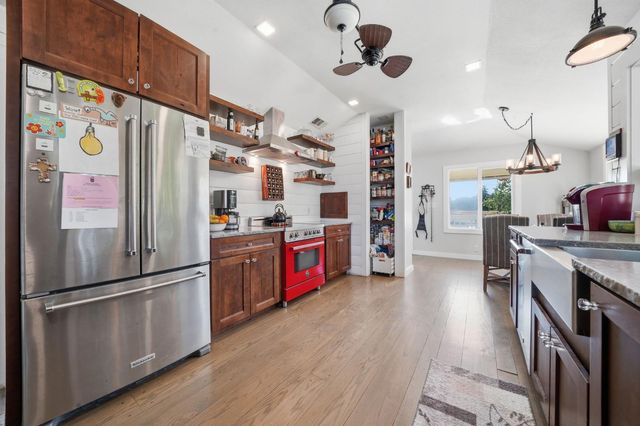 5726 Pettinger Rd, Valley Springs, CA 95252