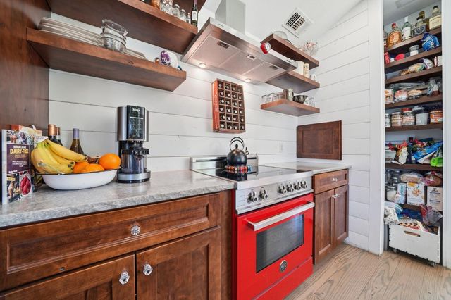5726 Pettinger Rd, Valley Springs, CA 95252