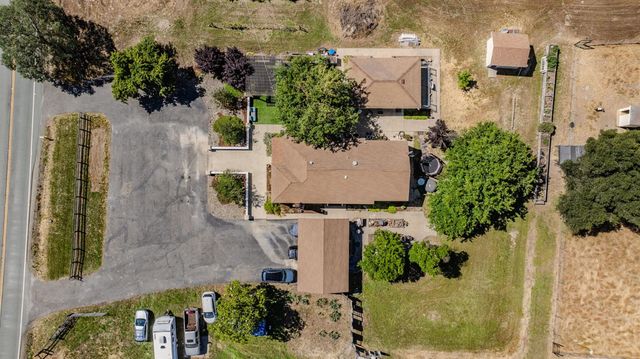 5726 Pettinger Rd, Valley Springs, CA 95252