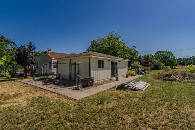5726 Pettinger Rd, Valley Springs, CA 95252