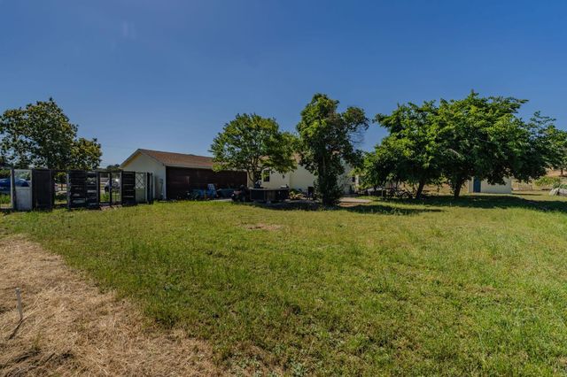 5726 Pettinger Rd, Valley Springs, CA 95252