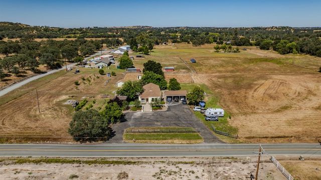 5726 Pettinger Rd, Valley Springs, CA 95252