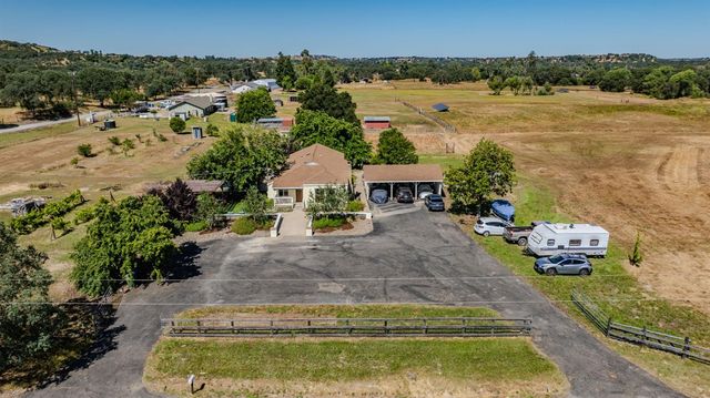 5726 Pettinger Rd, Valley Springs, CA 95252