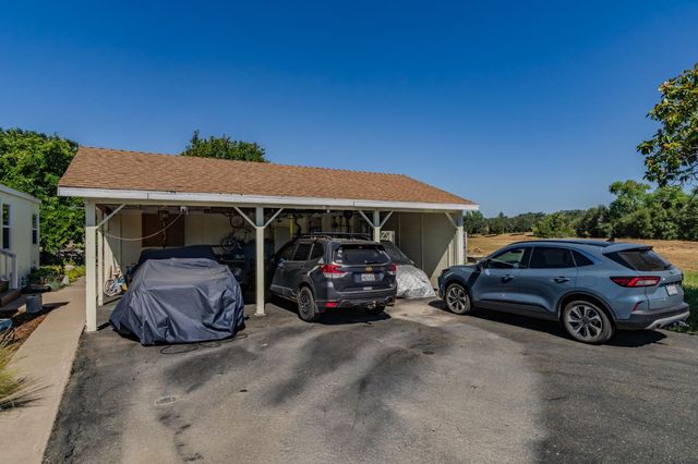 5726 Pettinger Rd, Valley Springs, CA 95252