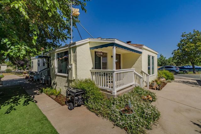 5726 Pettinger Rd, Valley Springs, CA 95252