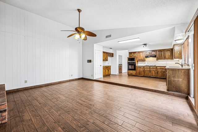 4404 Cleveland Drive, Plano, TX 75093