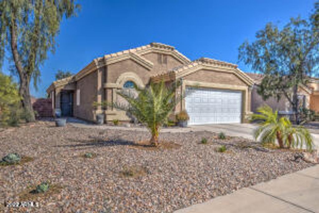 2046 N PARISH Lane, Casa Grande, AZ 85122