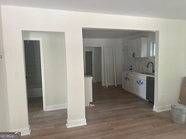 890 Center Hill Avenue NW, Atlanta, GA 30318